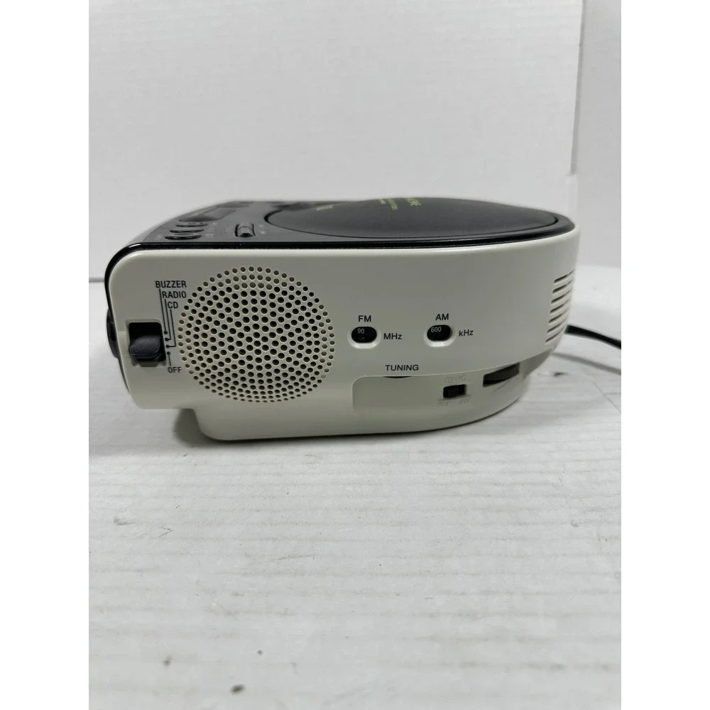 Sony Dream Machine ICF-CD815 AM FM CD Clock Radio Dual Alarm‎ Green LED Black